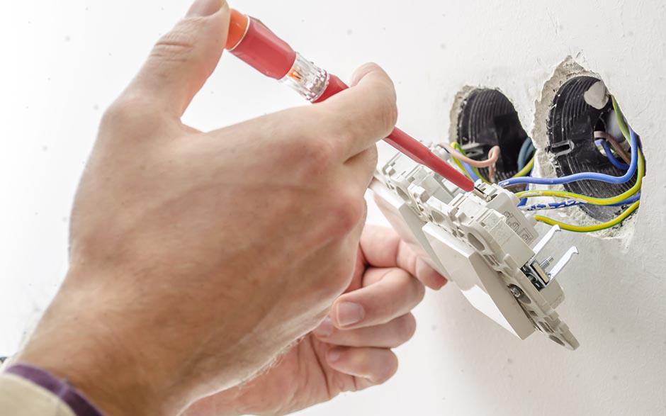 prix d'un électricien Marcoussis